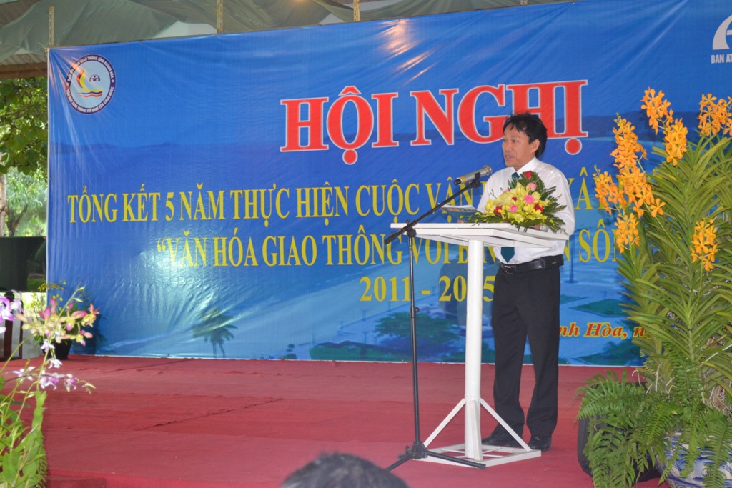 Khanh-Hoa-tong-ket-5-nam-van-hoa-giao-thong-voi-binh-yen-song-nuoc-2011-2015%203