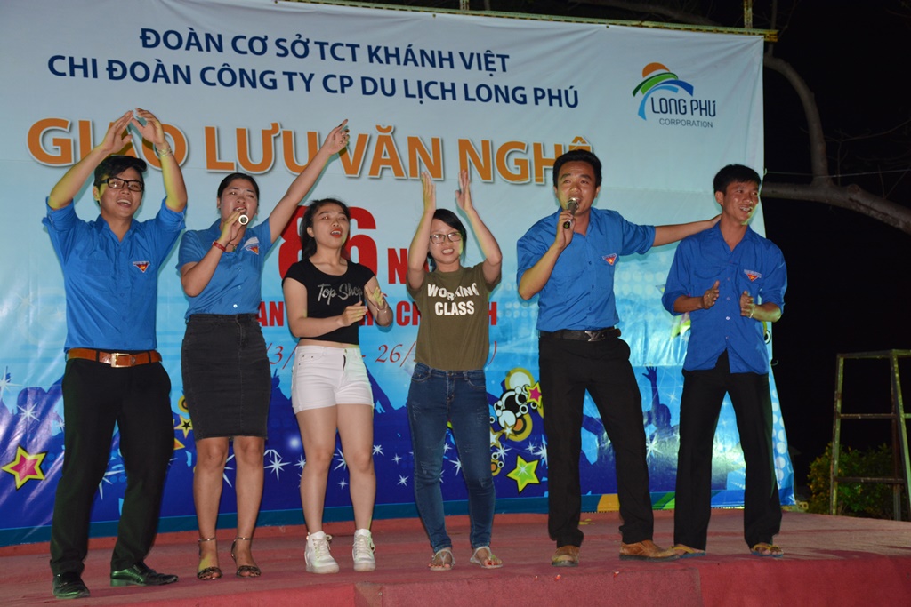 Dai-hoi-chi-doan-long-phu