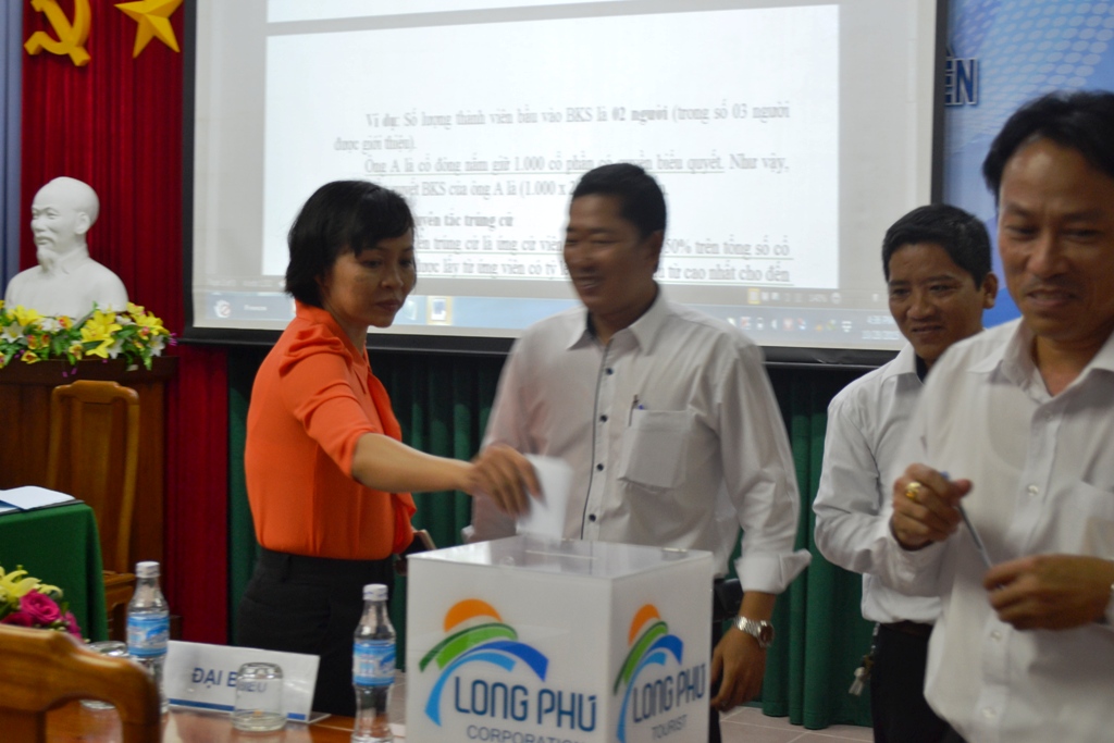 dai-hoi-co-dong-2015-6