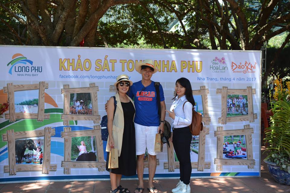 hoi-nghi-khach-hang-nha-phu-tour